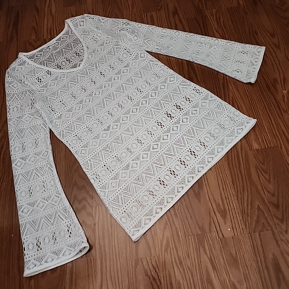 Cache White Lace‎ Long Sleeve Top Bell Sleeves Size Med Swim Cover Up